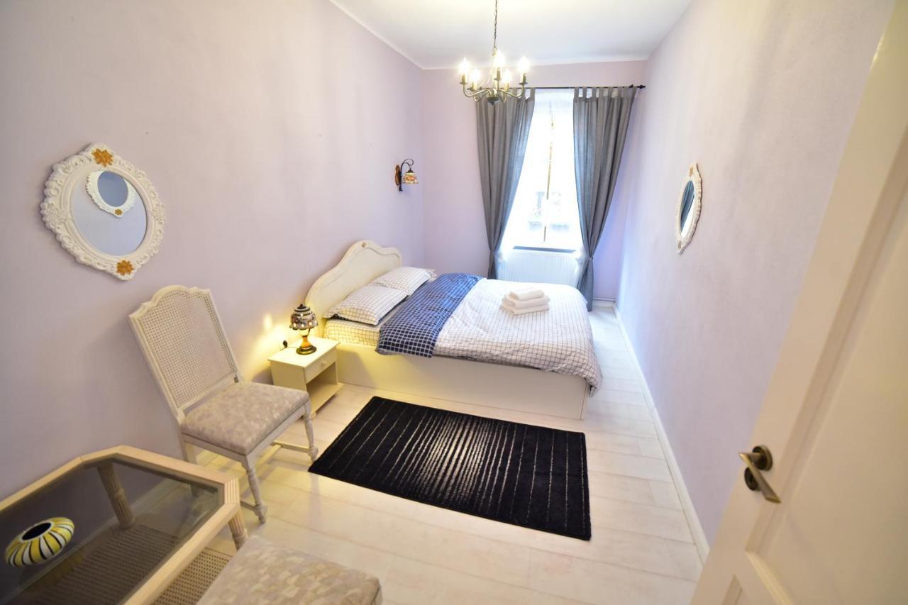 Flh - Anna'S Guest House Сибиу Экстерьер фото