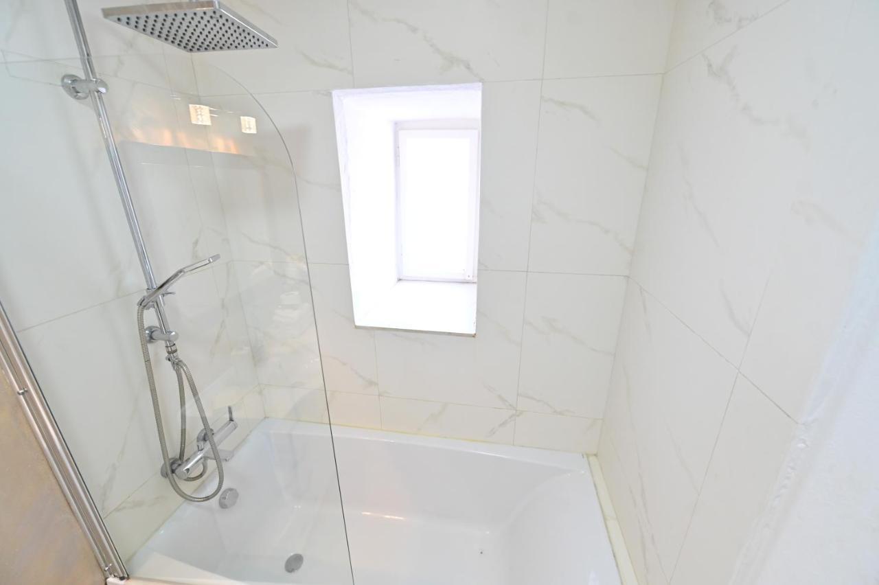 Flh - Anna'S Guest House Сибиу Экстерьер фото